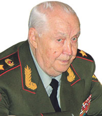 Махмут Гареев