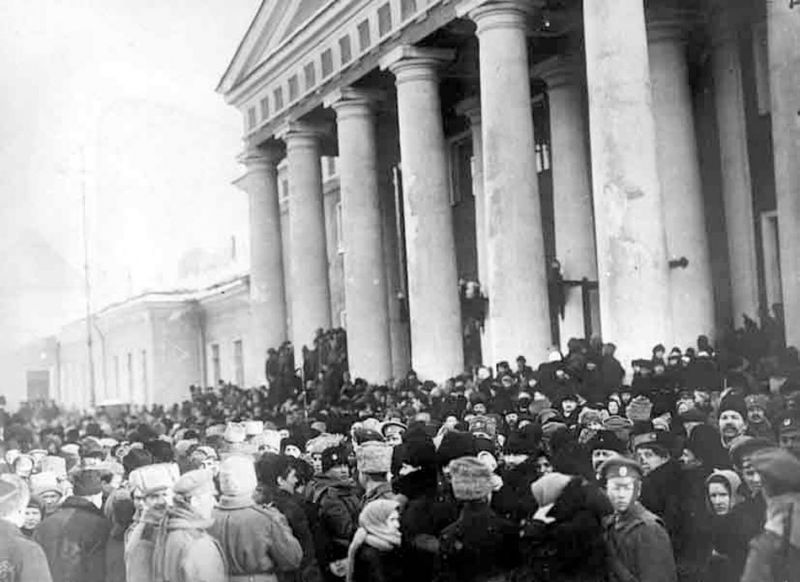 В 1917 году Российскую империю разрушили либералы и масоны, а большевики спасли русскую цивилизацию