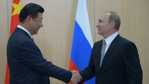 China Times: США настораживает усиление давления со стороны РФ и КНР