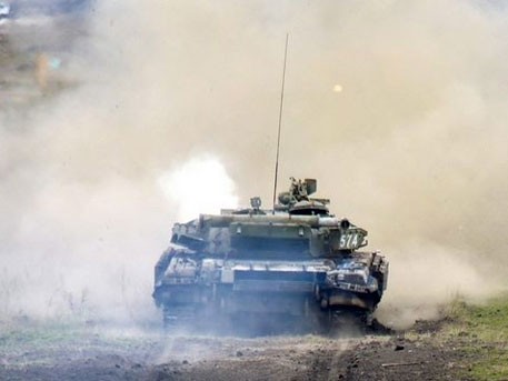 Танкисты ДНР вызывают украинских военных на танковый биатлон