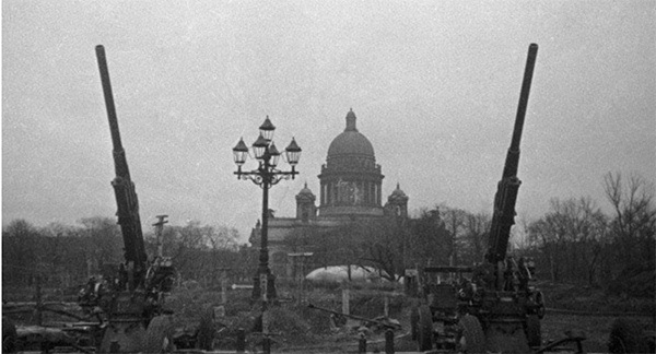 Операция «Январский гром»: 27 января 1944 года - День освобождения Ленинграда от блокады