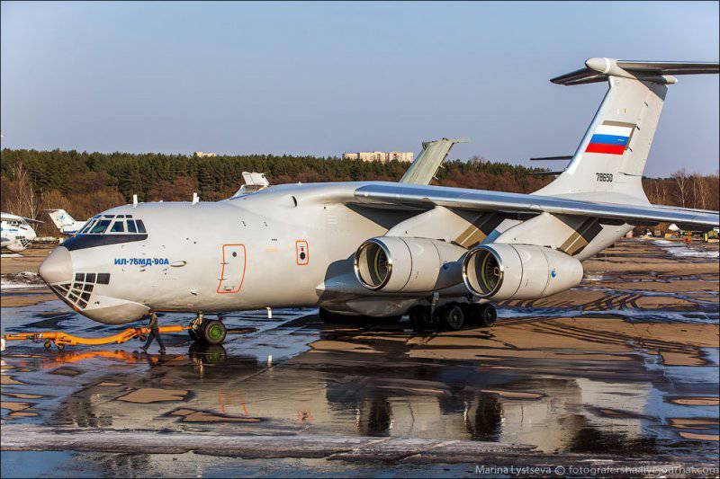 ВВС РФ получили три специализированных самолета Ил-22
