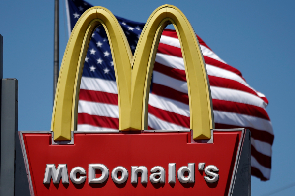 FT: Еврокомиссия может обязать McDonald's доплатить $500 млн налогов