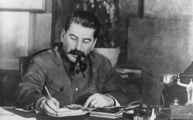 Анализируя почерк Сталина